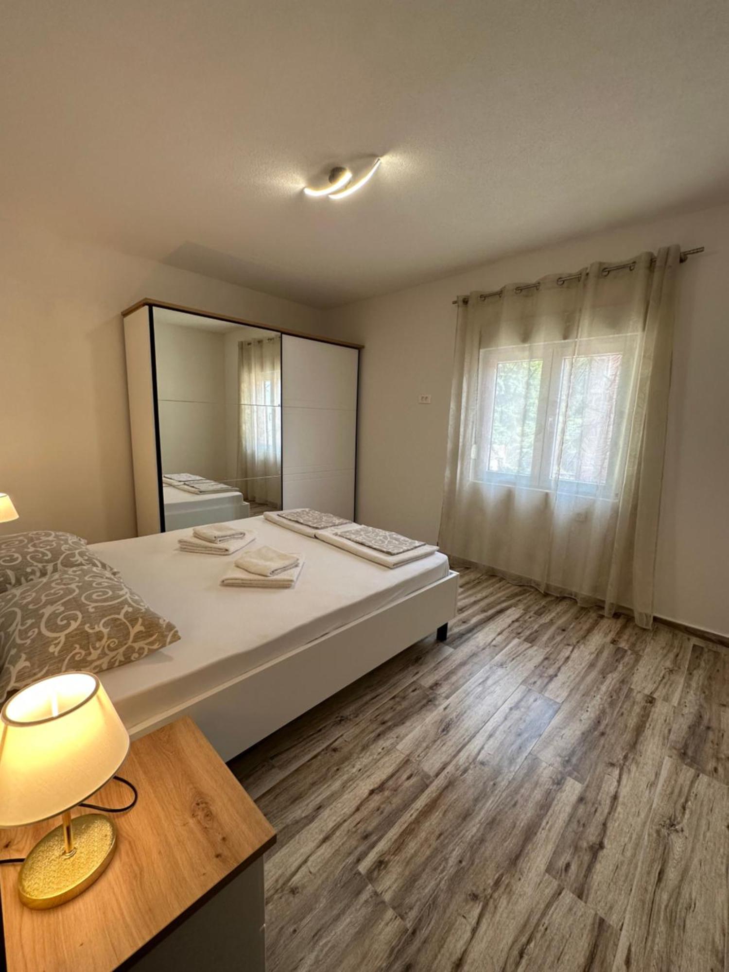 Sunny Apartment コトル エクステリア 写真